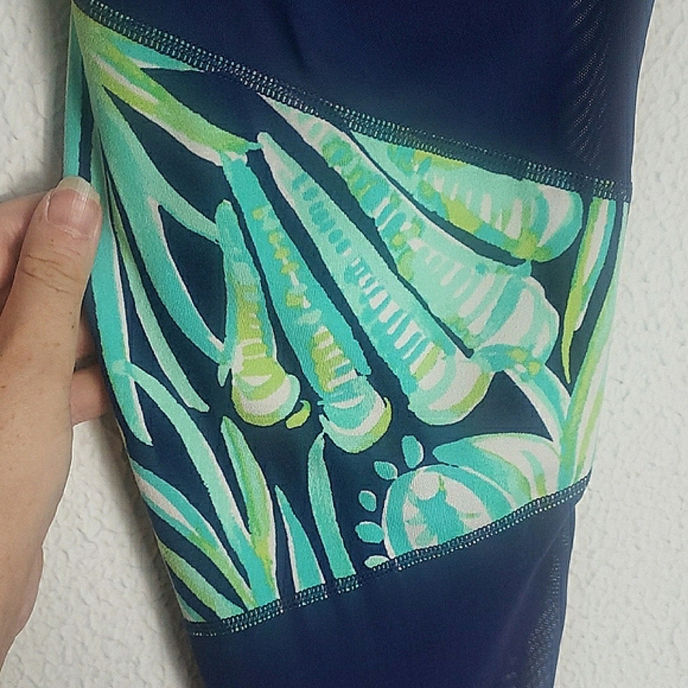 Lilly Pulitzer Luxletic 21" Thea Weekender Crop Legging Mesh Blue Green Size XL - Picture 9 of 13